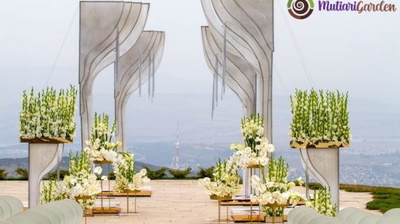 Sewa Standing Flower Berkualitas untuk Berbagai Acara di MutiariGarden.com